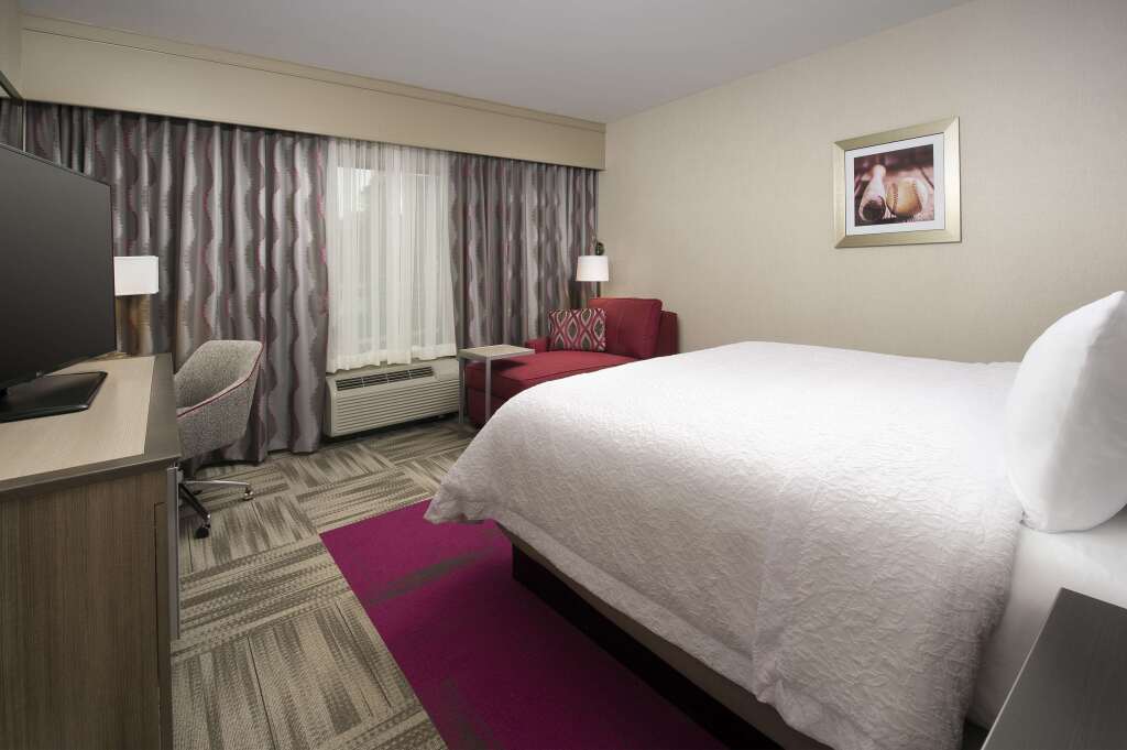 Hampton Inn Louisville East Hurstbourne