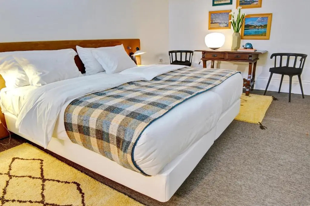 Three Houses & Bedrooms
