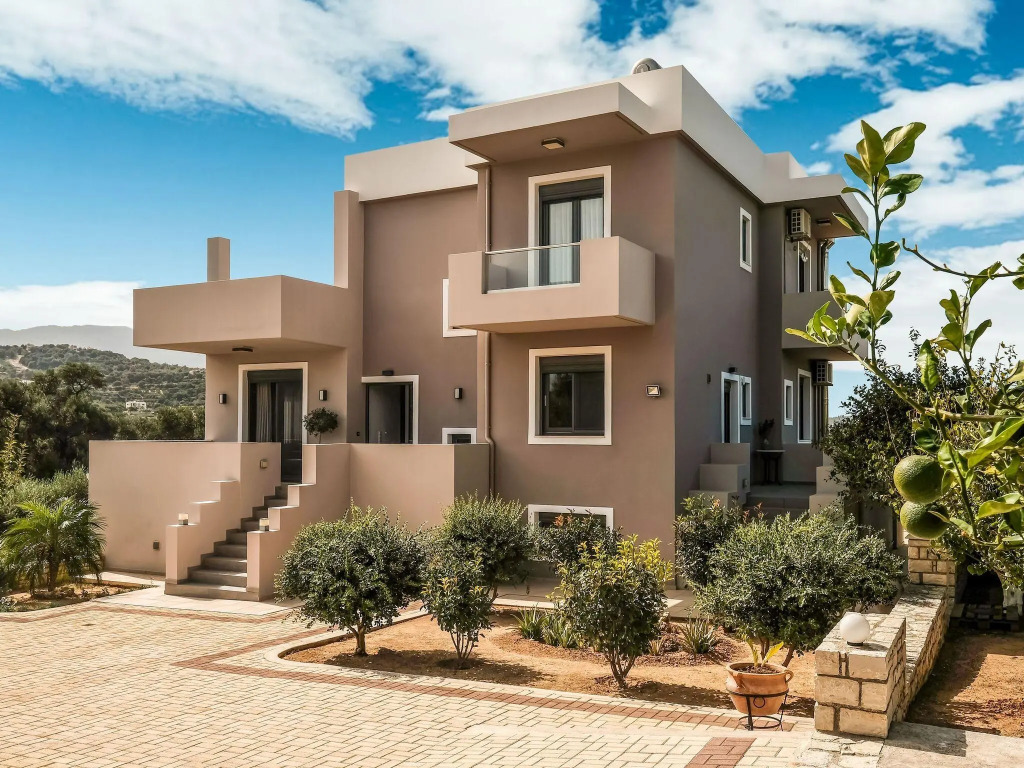 Beautiful new Large House, Private Pool, Near Beach at Rethymno, NW Coast