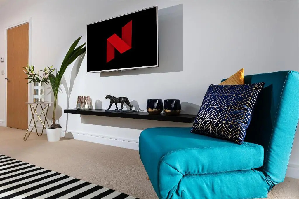 Plymouth Penthouse Apartment-Sea View-Sleeps 7- Habita Property