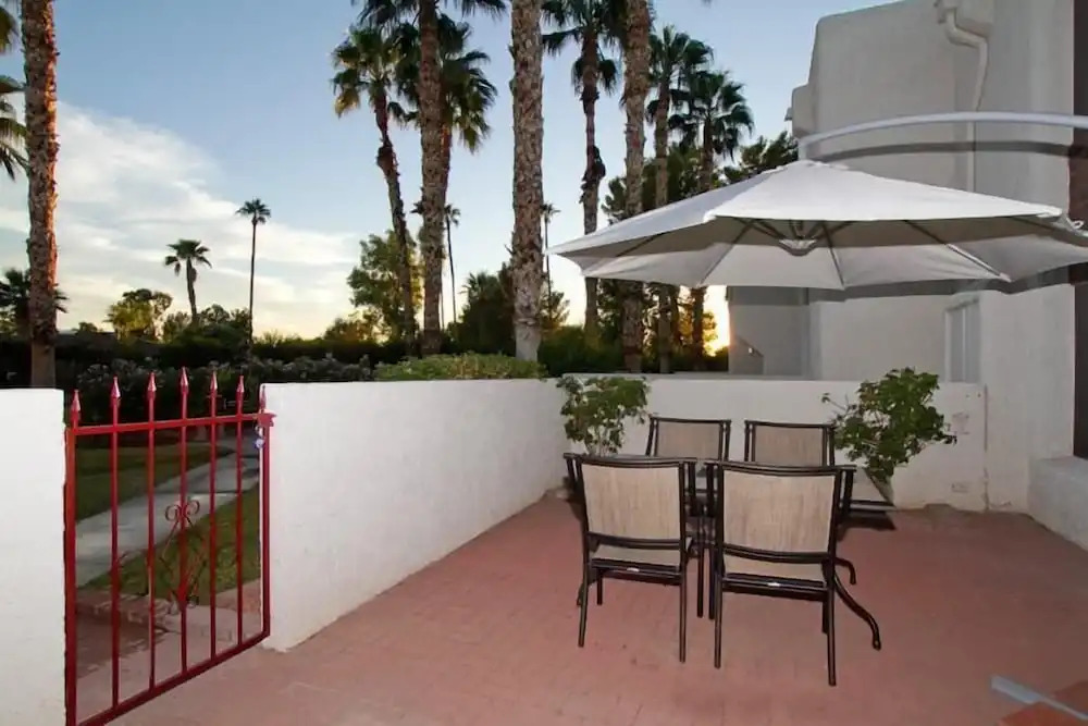 Ultra Chic and Modern By Signature Vacation Rentals