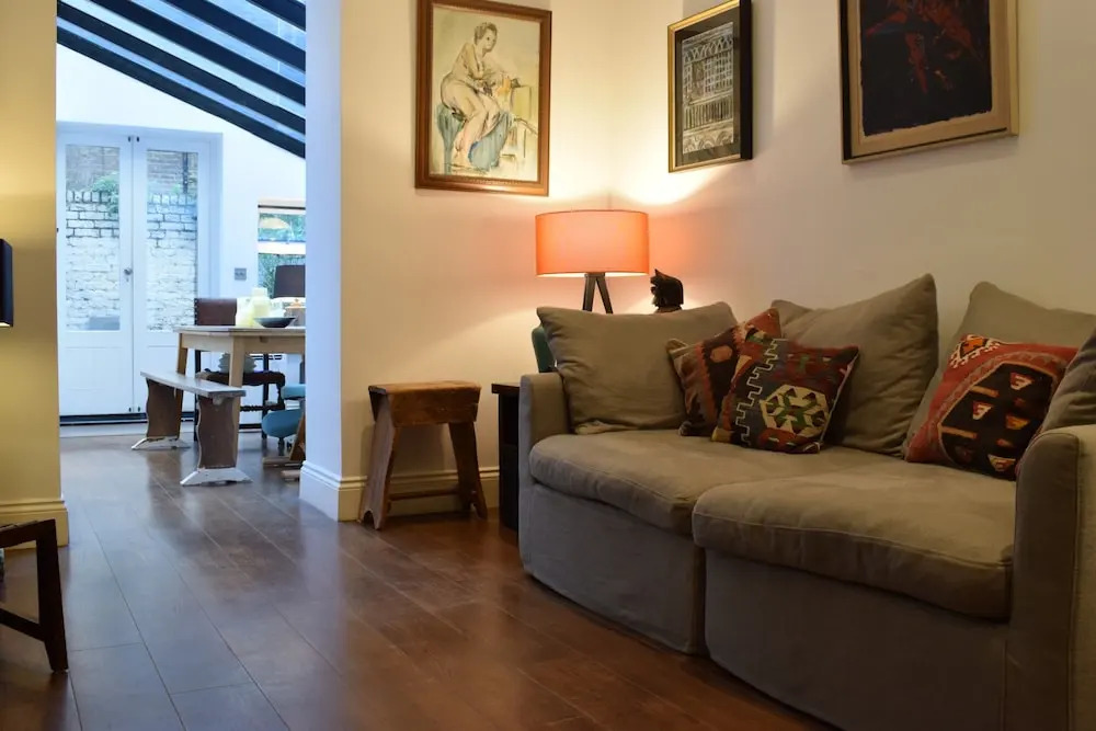 Modern 2 Bedroom Apartment In West Kensington