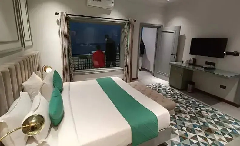 Reveries Luxury Hotel Rishikesh