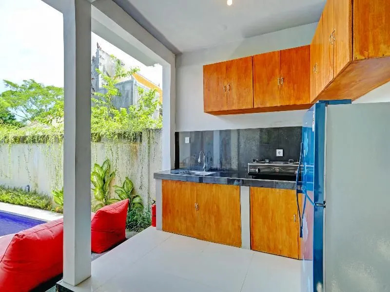 OYO 90337 Wiguna Homestay
