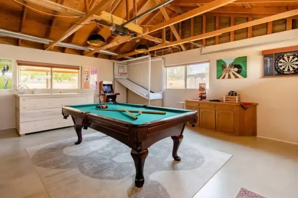 Darling Desert Abode W/hot-tub + Game Room 3 Bedroom Home by RedAwning