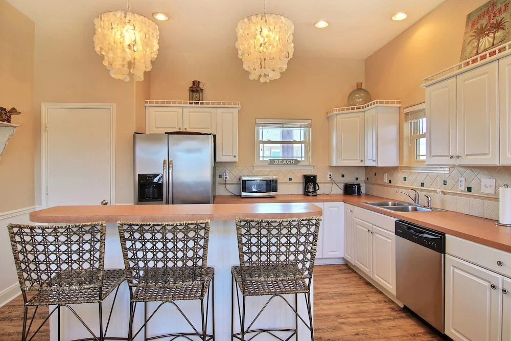 Treasure Isle 4 Bedrooms 5 Bathrooms Home