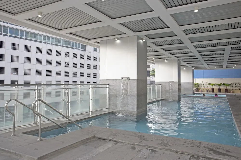 Indigo Manila Apartment @ ADB