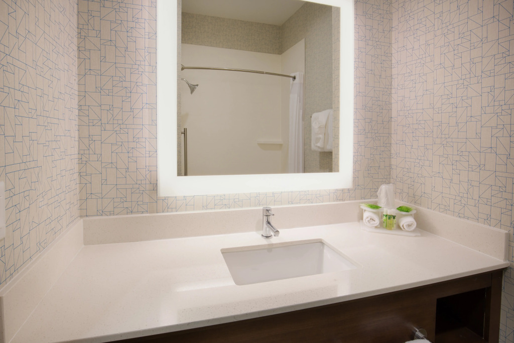 Holiday Inn Express & Suites Pahrump by IHG