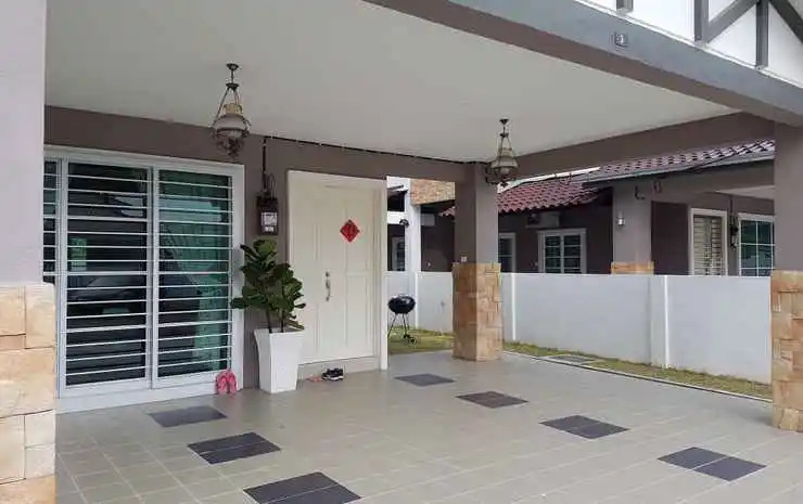 Sitiawan Homestay Entire Semi D house