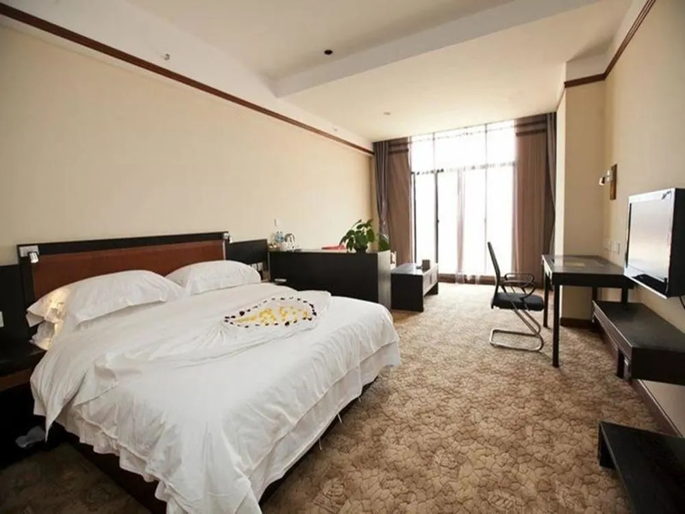 Kunming Maple Palace Hotel