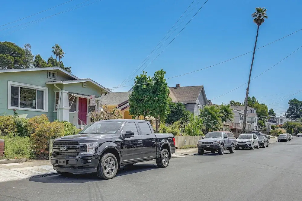 Walkable East Bay Home - 2 Mi to Bart Station