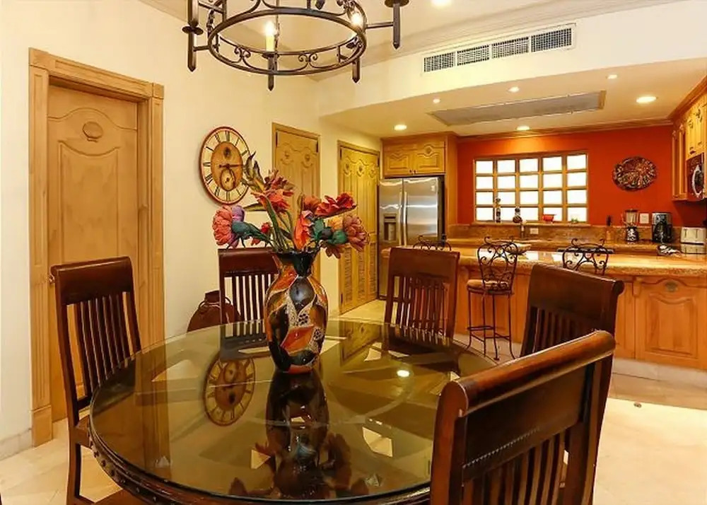 Upgraded Villa La Estancia W/view