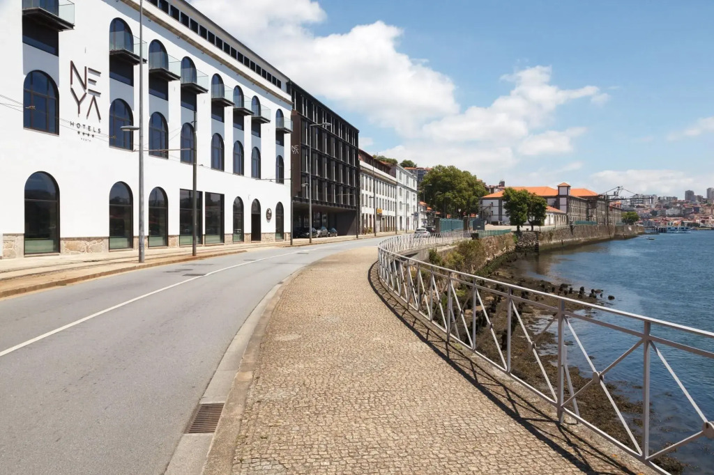 NEYA Porto Hotel
