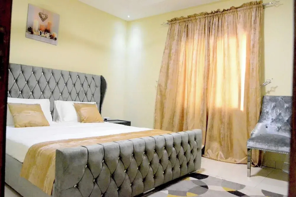 Janhas Senegambia Villa rental 3 with free wi-fi