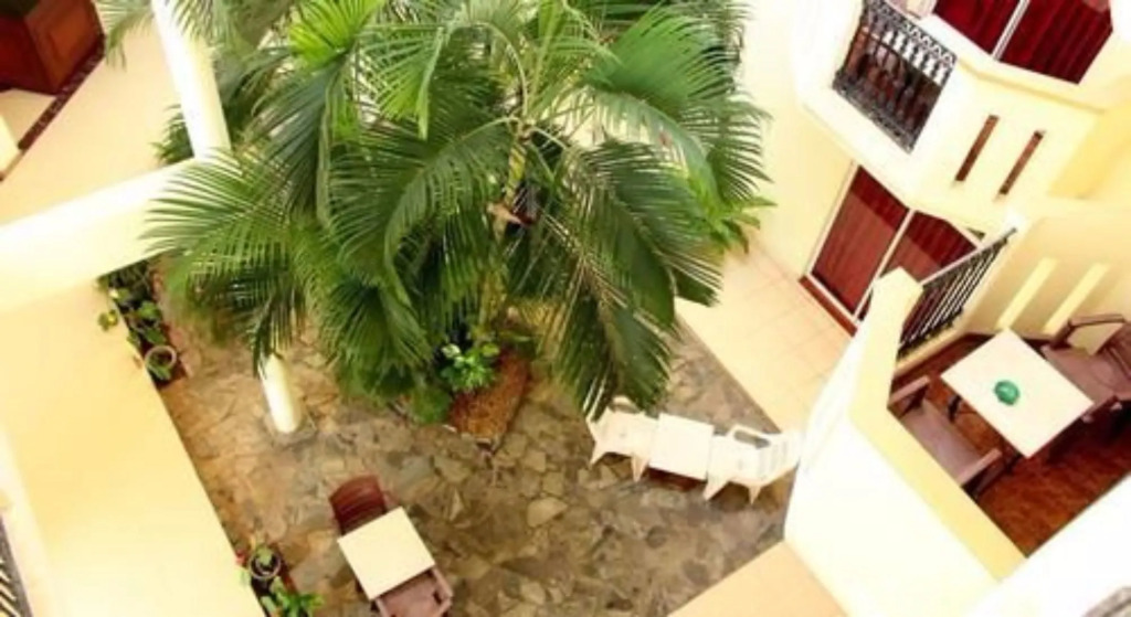 The Ocean Pearl Hotel Negombo