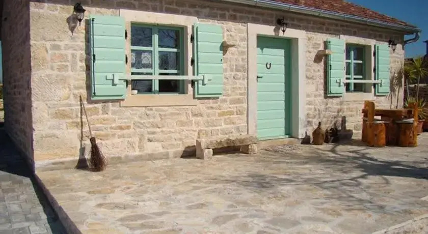 Holiday Home Mia