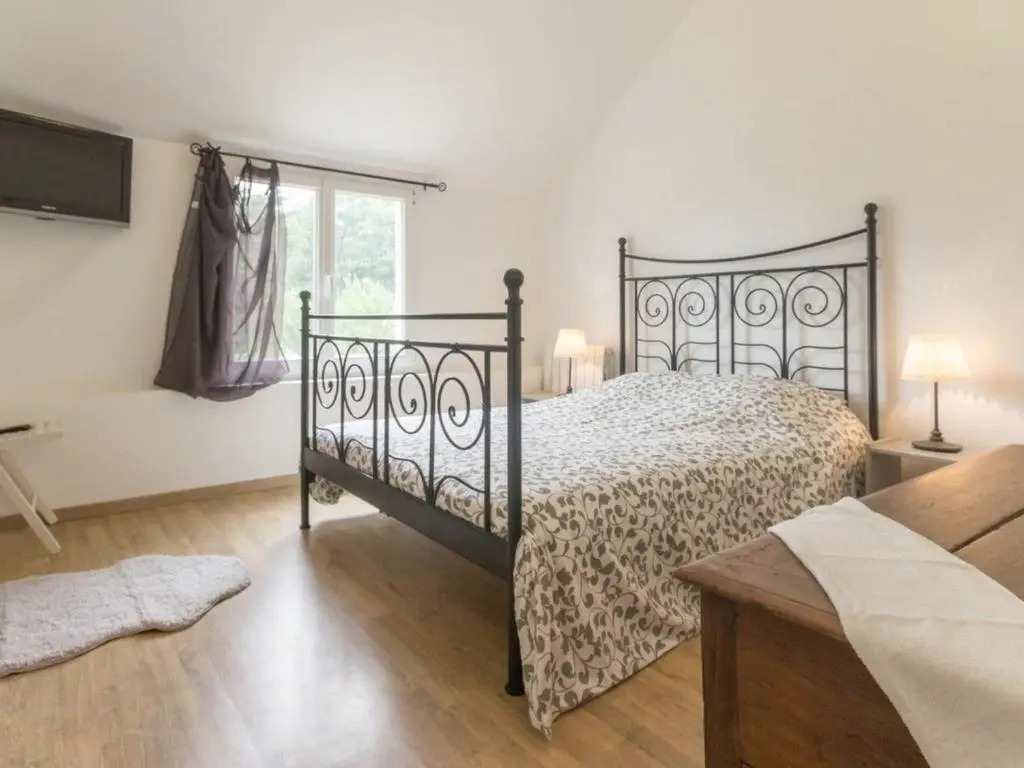Gîte Confortable avec Jardin, Proche Mer et Ville, Équipé pour Familles, Vélo Inclus - FR-1-306-1076