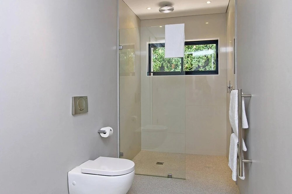 Large Three Bedroom Holiday Apartment in Camps Bay With Private Pool Casablanca