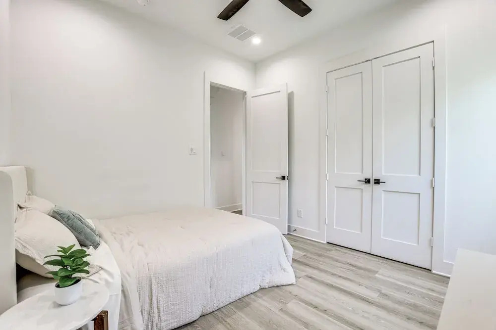 Townhome 2 Mi to Hermann Park, Zoo & Museums!