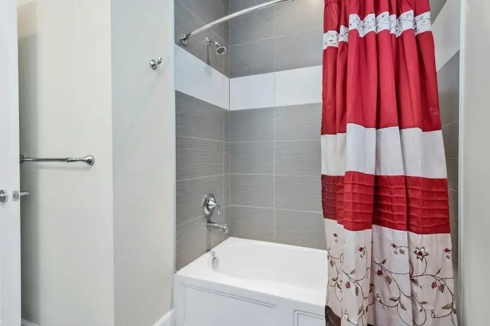 Serenity 3 Bed Townhome 3 Bedroom Townhouse by RedAwning