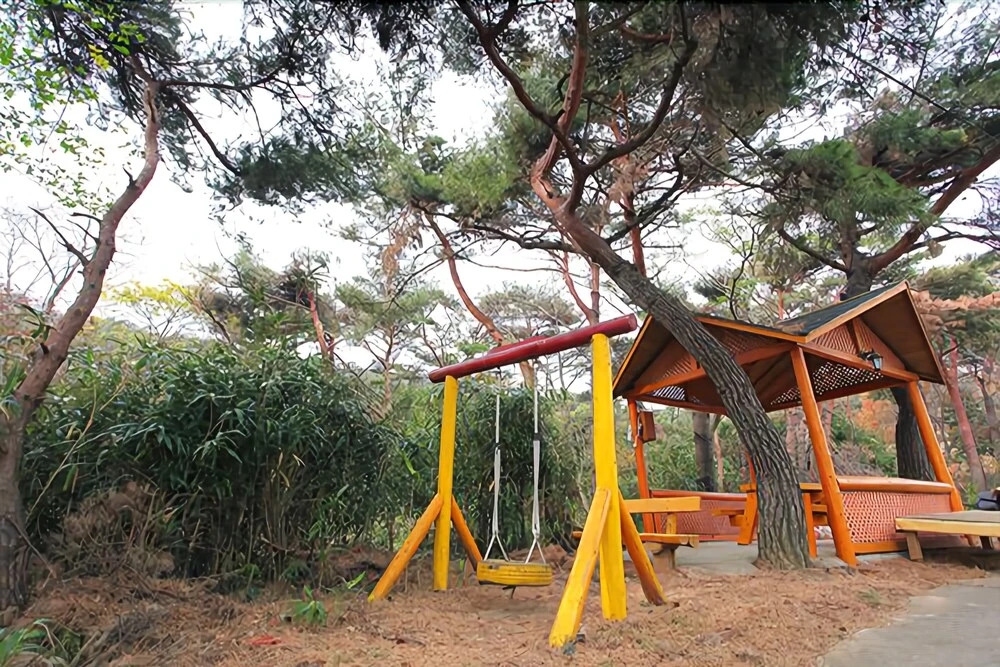 Taean Autumn Sea Pension