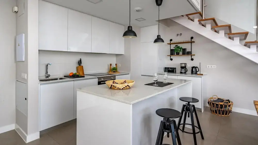 Top-floor Apartment With Pool Ref 20