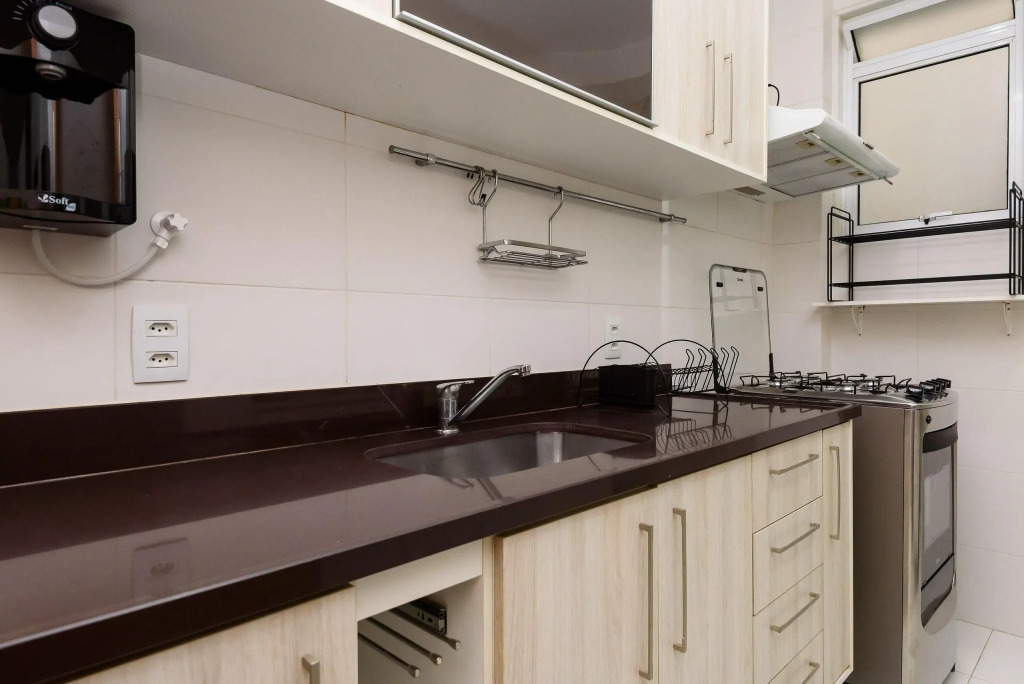 2 Quartos no Leblon a 300m da praia | ADP 386/603
