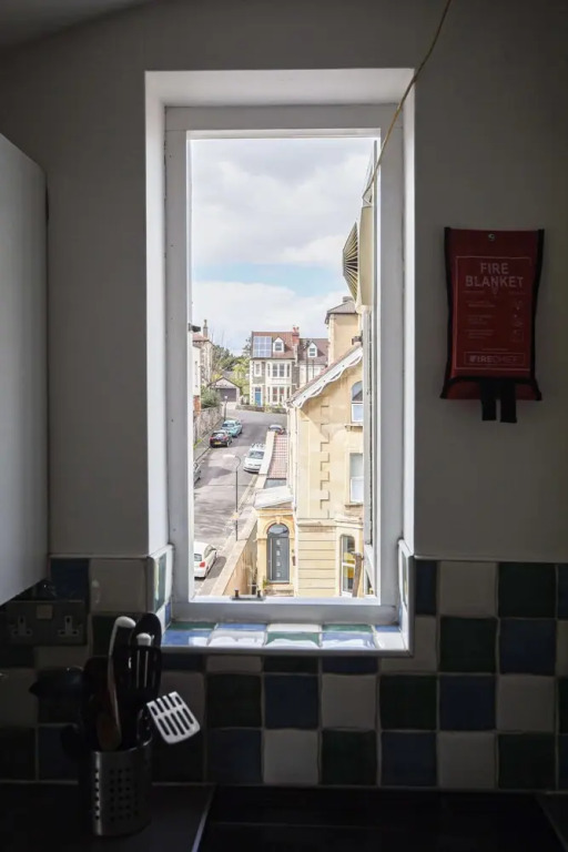 Stylish Flat in Cotham, Free On-street Parking