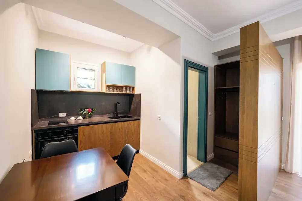 Kristianna Apartments