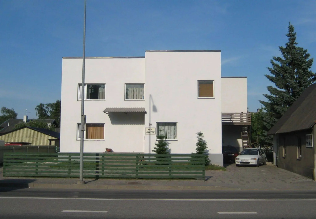 Anette House