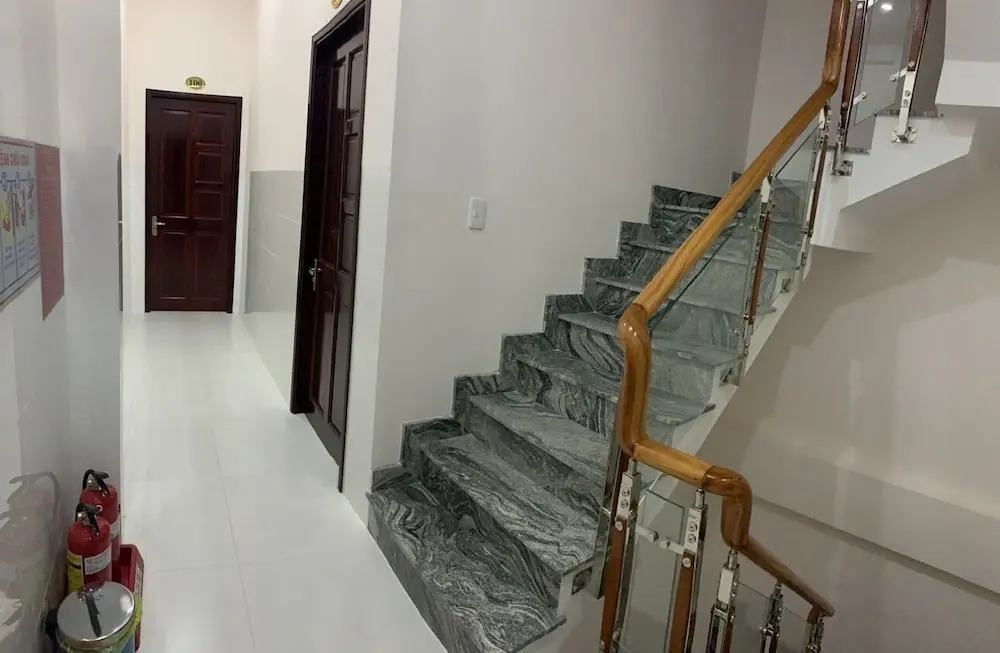 Khách Sạn HOÀNG KIM