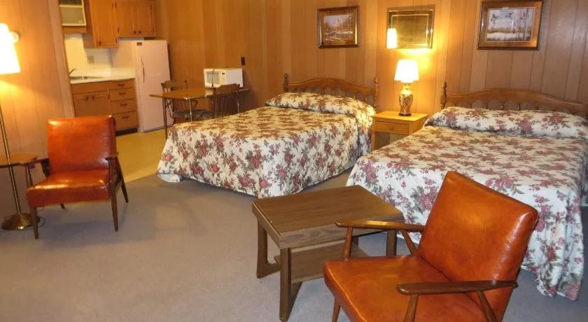 Travelers Inn Motel - Eagle River Downtown