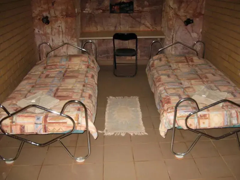Radeka Downunder Underground Motel