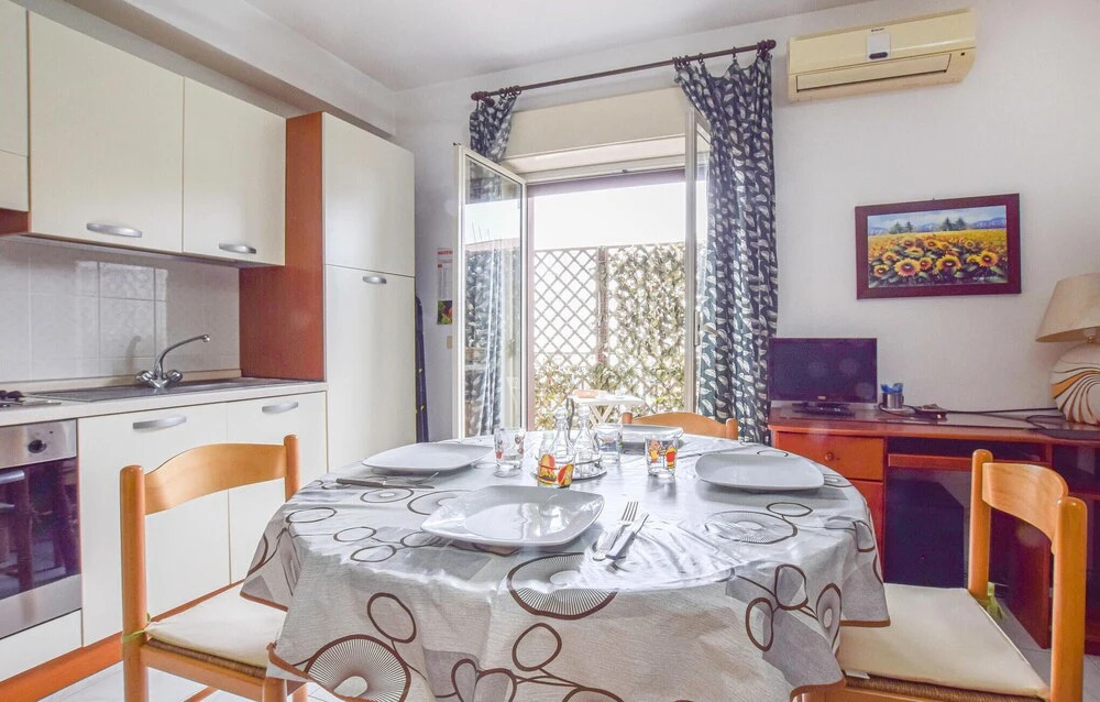 Amazing Apartment in Piedimonte Etneo With 2 Bedrooms and Wifi