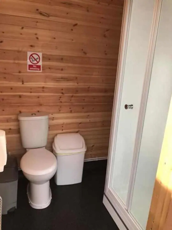 Elton Barn Fishery & Retreat
