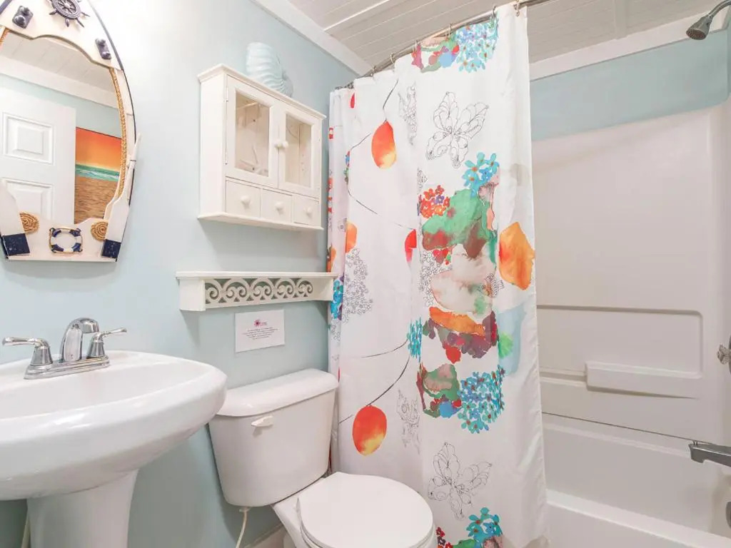 Mellow Yellow by Tybee Vacation Rentals