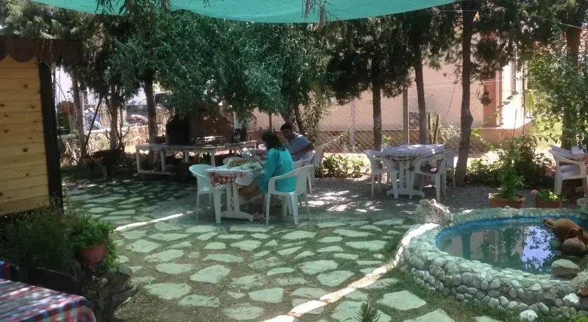 Saklı Bahçe Pansiyon Camping