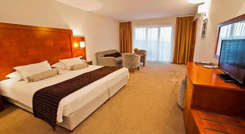 Hotel Pinia