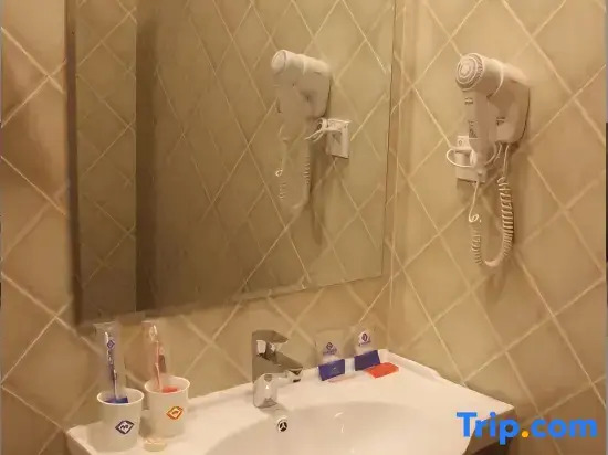 Mifang Hotel (Urumqi Miquan No.1 Middle School)