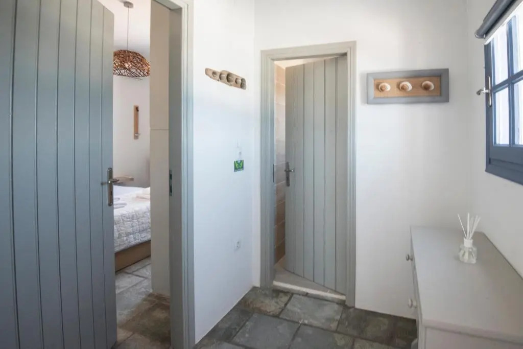 THALASSA Seafront Superb 1BD house in Naousa
