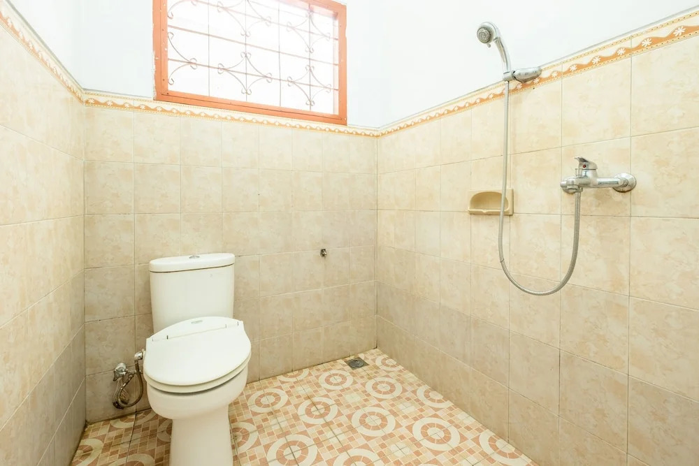 OYO 943 Hotel Azalea Syariah