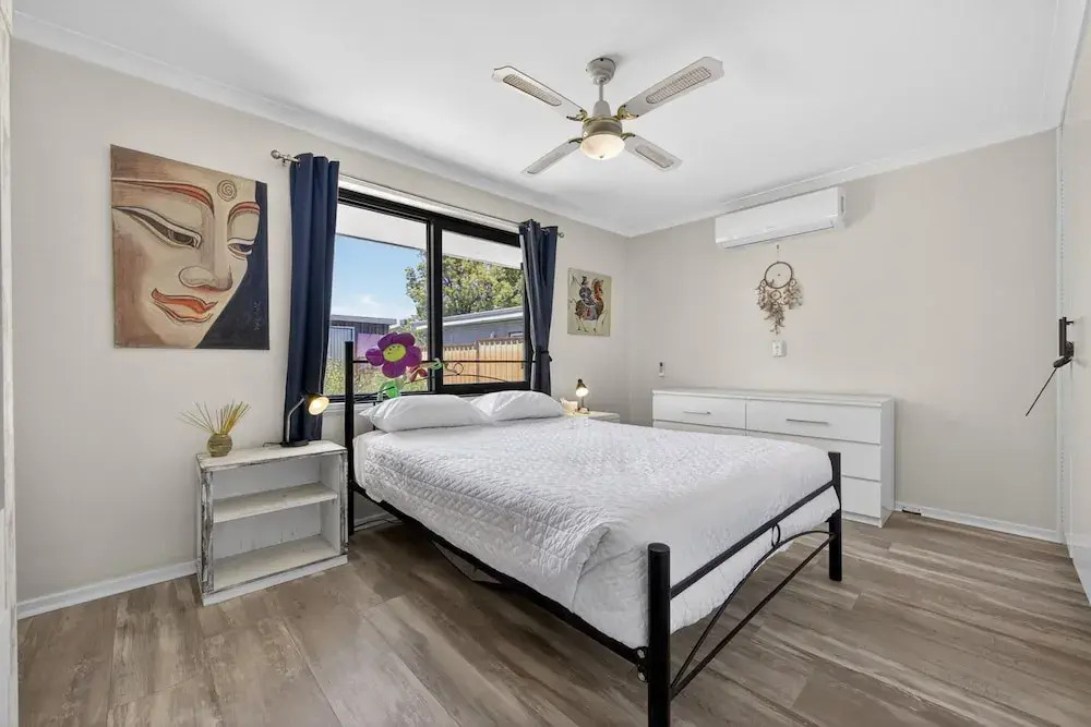 Coastal 2-bed Home With Pool & Spa