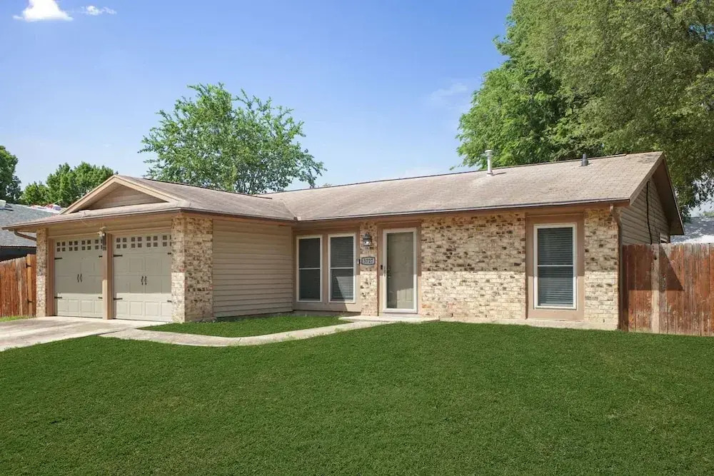 Cozy 3BR Home Family-friendly Near Attractions
