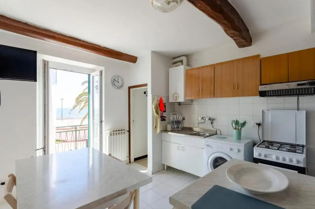 ALTIDO Great Flat with Balcony & Sea View near Beach