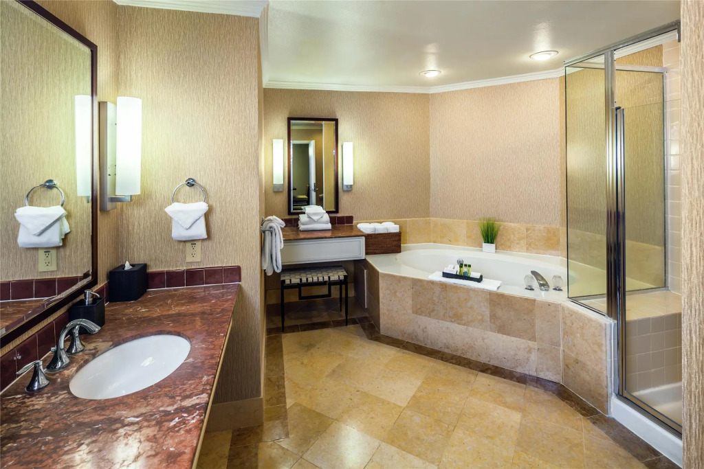 DoubleTree by Hilton Sonoma Wine Country
