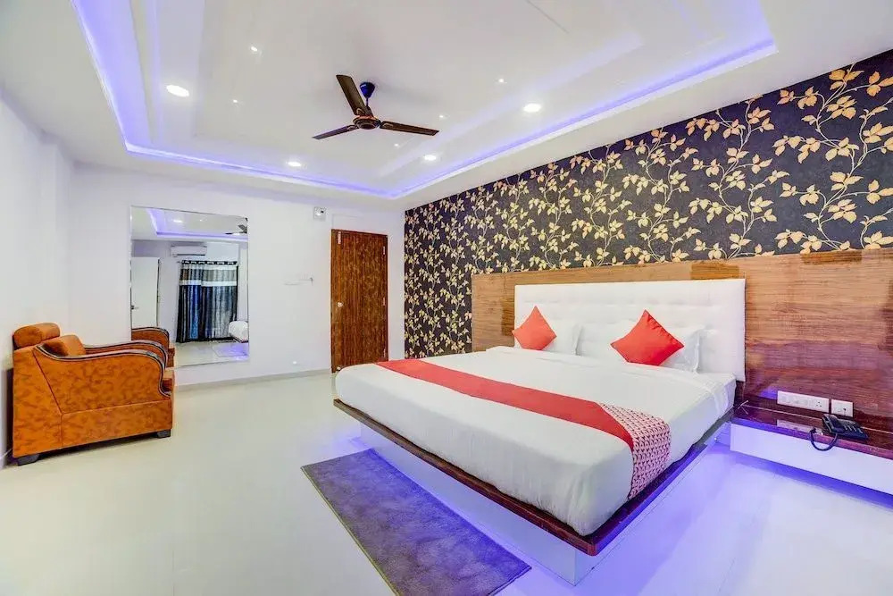 Royal Imperio By OYO Rooms