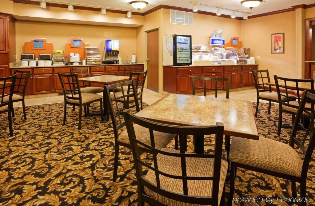 Holiday Inn Express Hotel & Suites Sioux Falls At Empire Mall by IHG