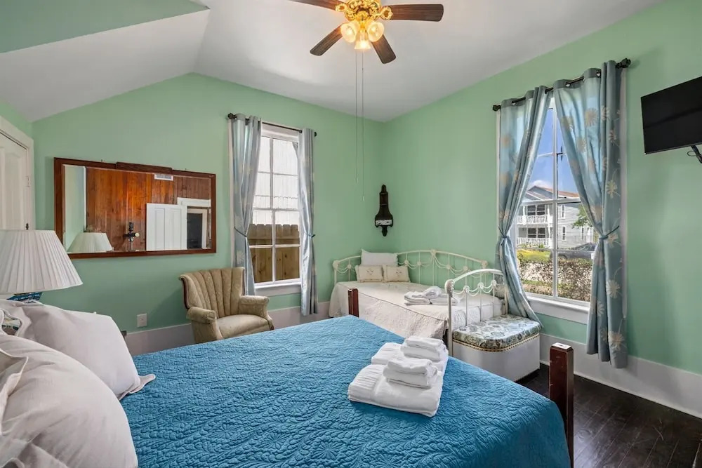 The Sells House 3 Bedroom Home