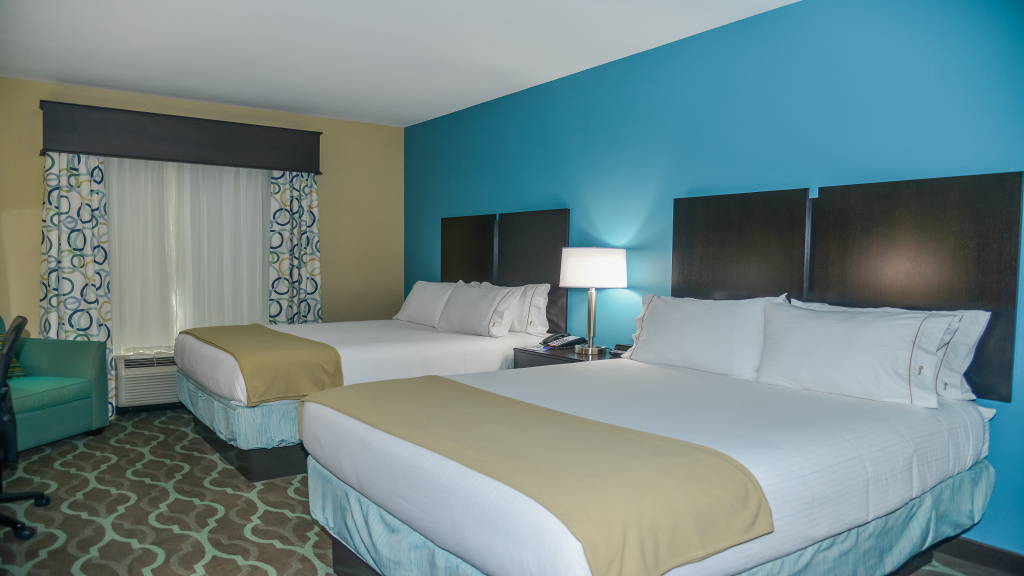Holiday Inn Express Hotels & Suites Cuero by IHG