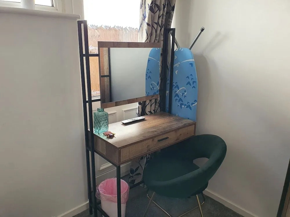 North Cambridge Guesthouse- Paymn Club